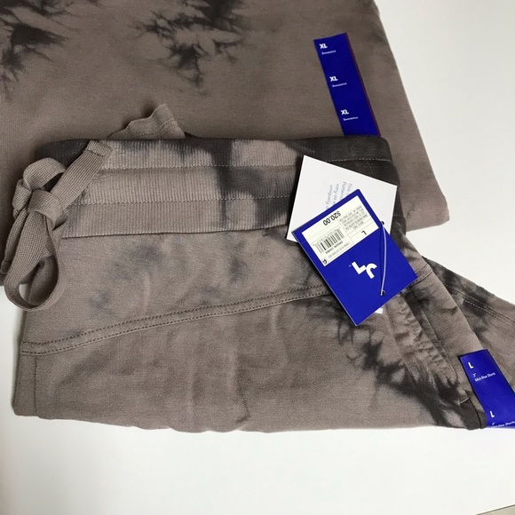 JoyLab Sweatshirt & matching Sweatshorts - Picture 4 of 14